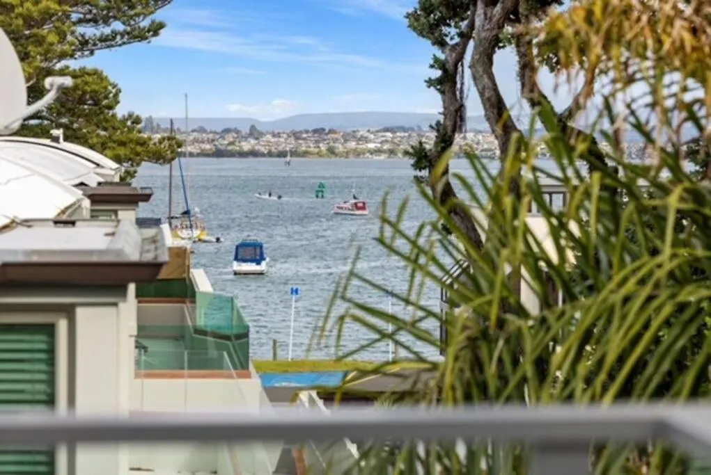 Luxury Beach Escape - 6 Adams Ave Mount Maunganui