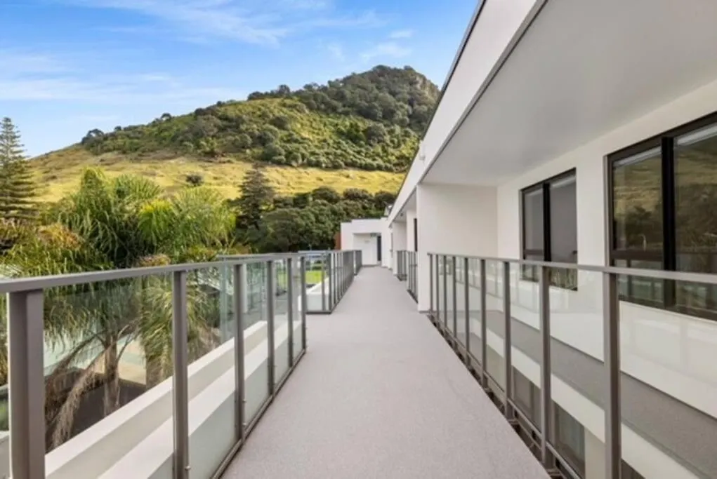 Apartment Luxury Beach Escape - 6 Adams Ave Mount Maunganui