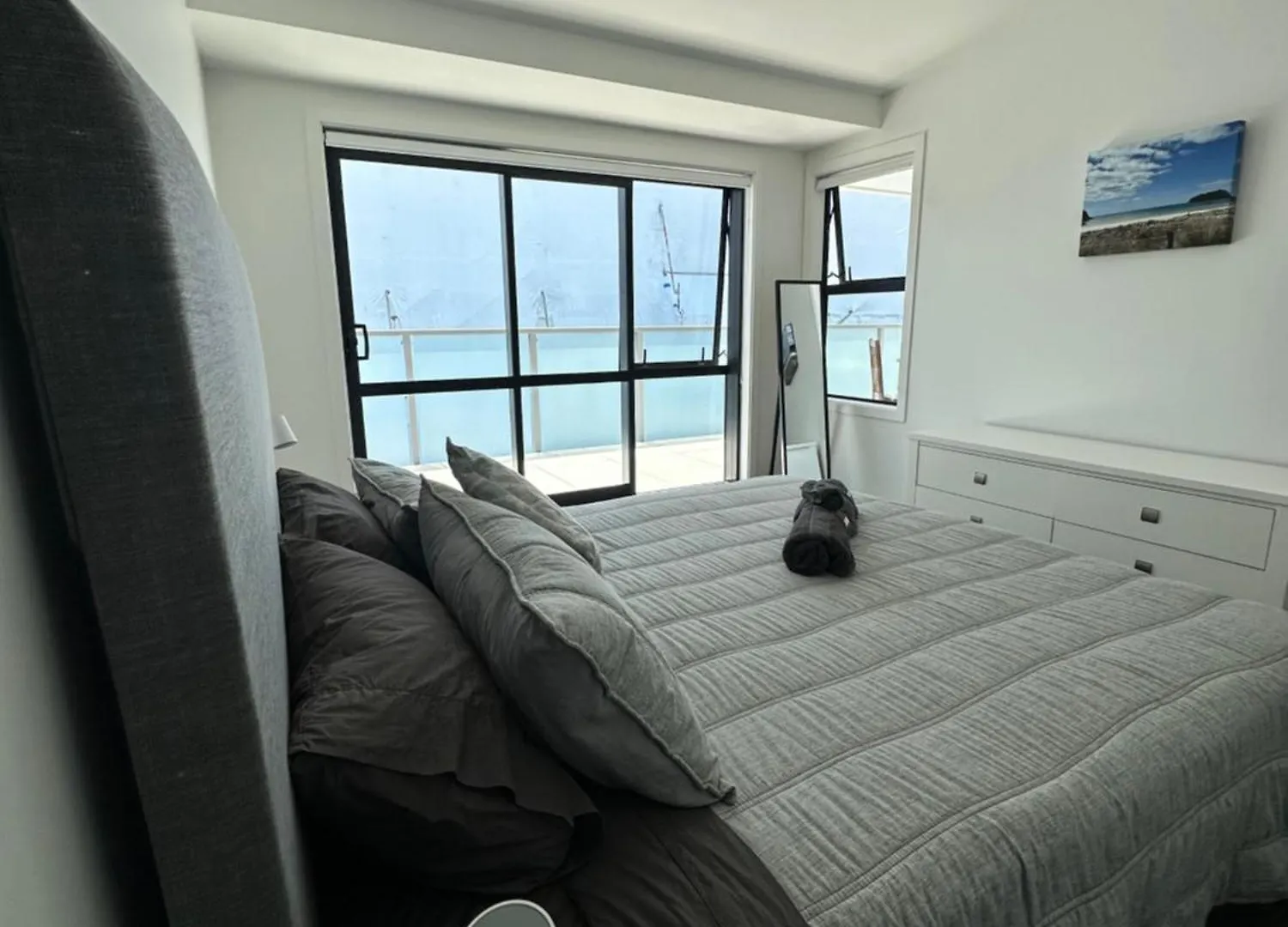Luxury Beach Escape - 6 Adams Ave Mount Maunganui 0*,  New Zealand