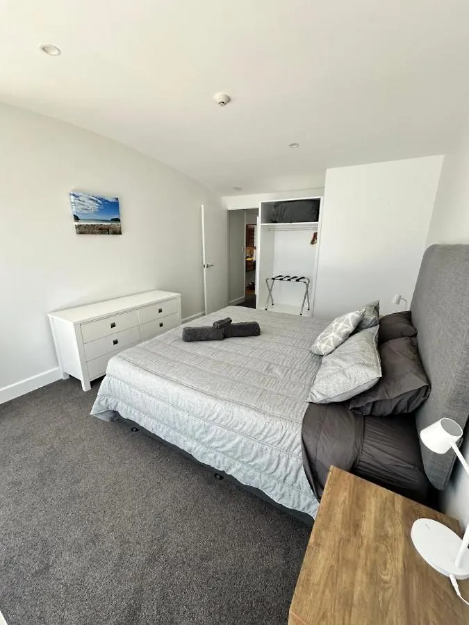 Apartment Luxury Beach Escape - 6 Adams Ave Mount Maunganui