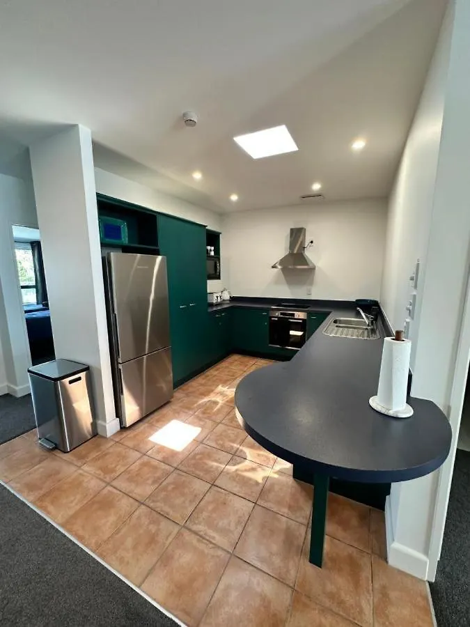 Luxury Beach Escape - 6 Adams Ave Mount Maunganui