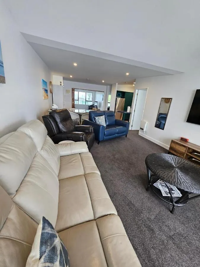 Apartment Luxury Beach Escape - 6 Adams Ave Mount Maunganui