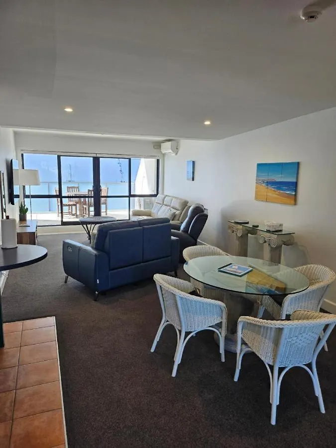 Luxury Beach Escape - 6 Adams Ave Mount Maunganui 0*,